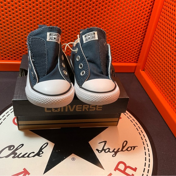 Converse Chuck Taylor Toddler Simple Slip in Navy - Picture 2 of 7